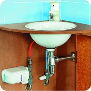Dafi water heater 7,5 kW mounted under the sink